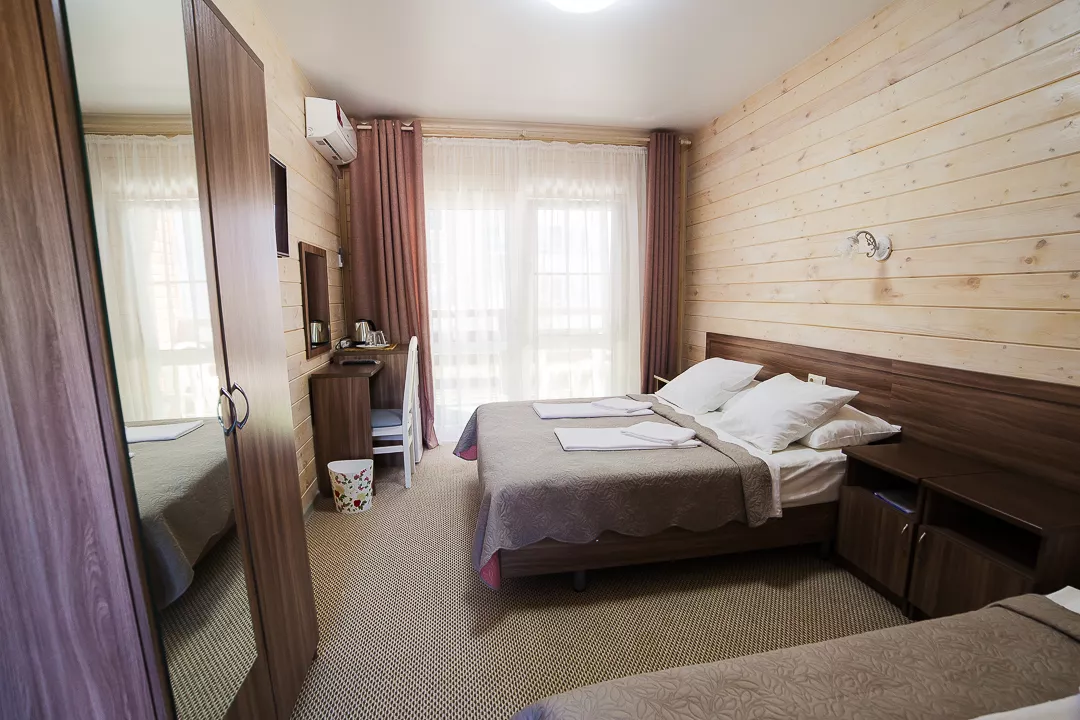 3-х местный номер . База отдыха "Чайка". Витязево 3-х местный номер . База отдыха "Чайка". Витязево