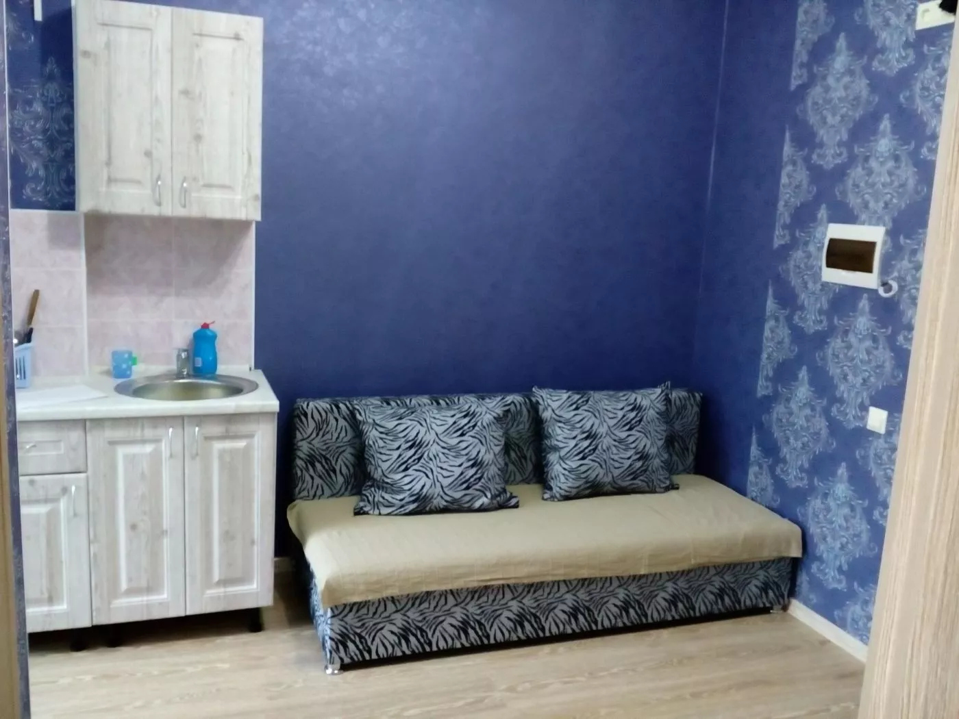 . Квартира в многоквартирном доме Однокомнатная квартира - Геленджик. Геленджик