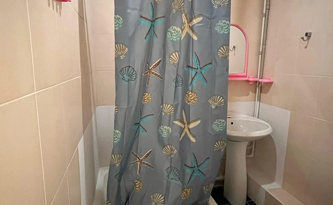 Семейный четырёхместный комфорт. Гостевой дом УЮТ на ул. Новороссийское шоссе 1/7. Джубга