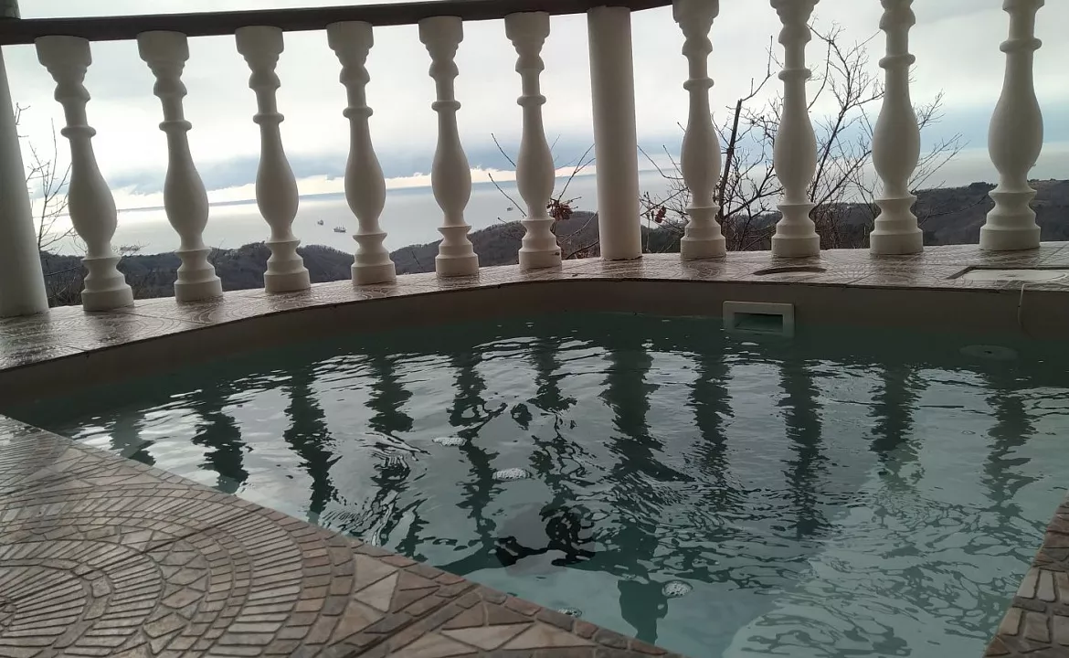 Вилла на две семьи. "Вилла и Бревенчатые дома в лесу" . Туапсе Вилла на две семьи. "Вилла и Бревенчатые дома в лесу" . Туапсе