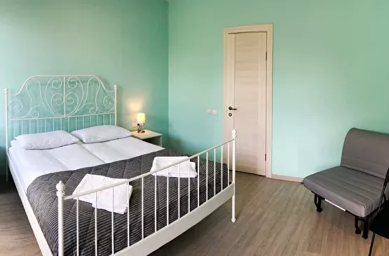 СТАНДАРТНЫЙ ДВУХМЕСТНЫЙ НОМЕР. Мини-отель «Старый Крым». Кипарисное