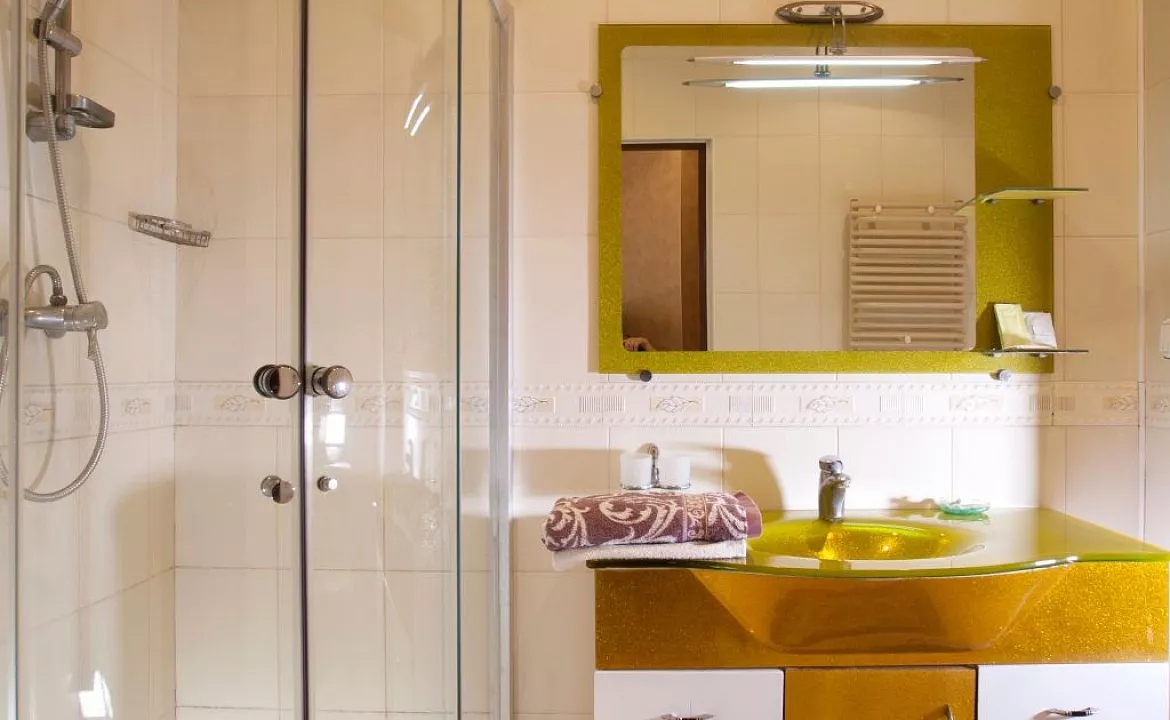 Полулюкс 1-комнатный. Гостиница Глория. Кореиз