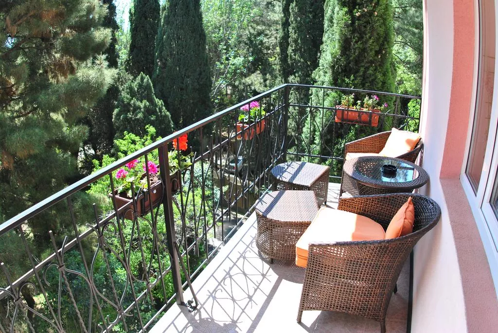 . Гостевой дом Приморский парк. Ялта