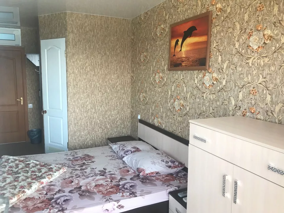 2-й этаж 5-й номер. Гостевой дом "Орджо и Море". Орджоникидзе