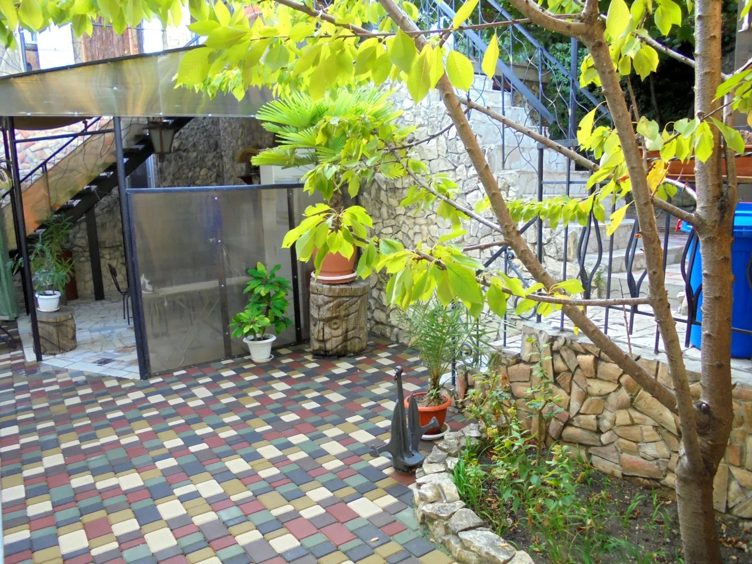 . Дом под ключ  Двухкомнатный домик с беседкой на 3-5 человек.. Феодосия . Дом под ключ  Двухкомнатный домик с беседкой на 3-5 человек.. Феодосия