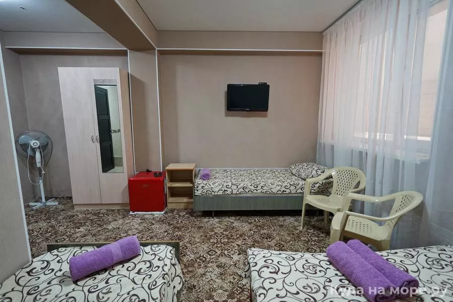 . Гостиница «У Розы». Лазаревское