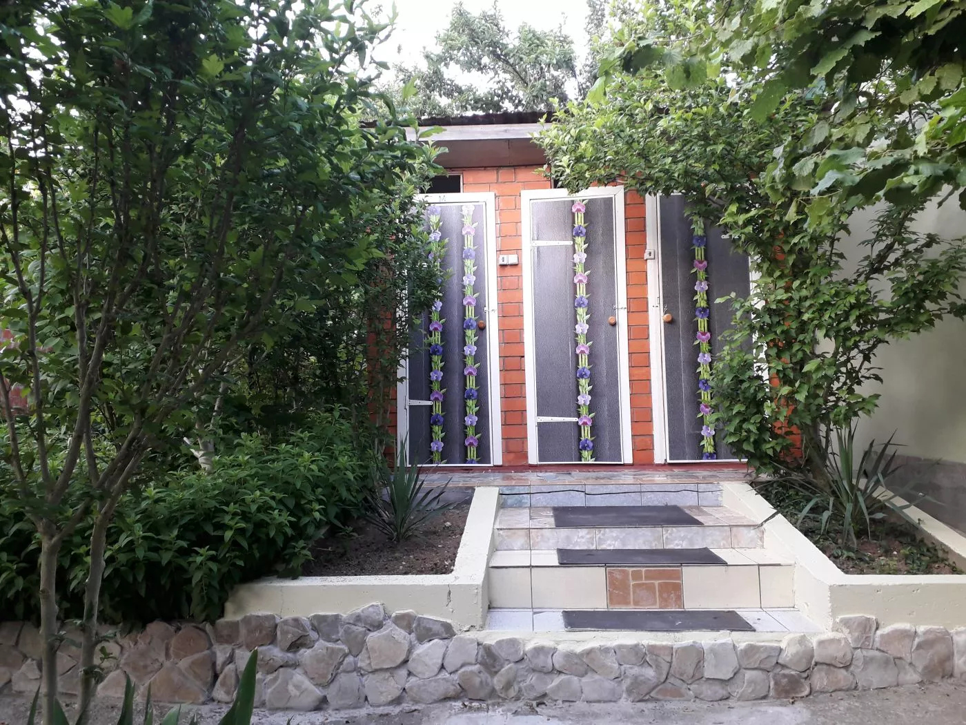 . Гостевой дом МОРЕ с бассейном и баней. Джубга