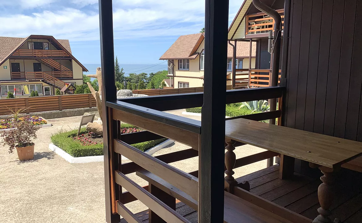 Трехкомнатный коттедж. Гостевой комплекс "Буэнос Диас". Совет-Квадже