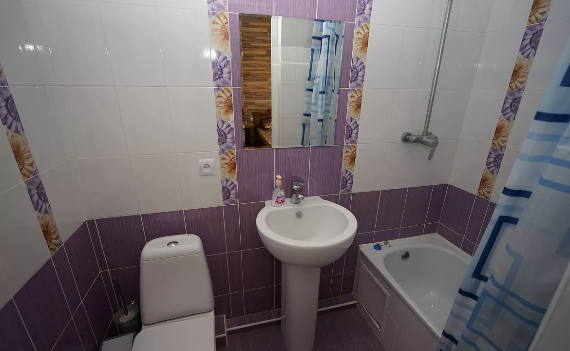 Номер на троих с балконом . Гостевой дом Эвелина - Лазаревское. Лазаревское