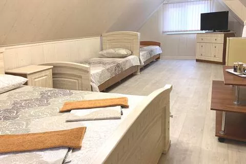 4-х местный семейный номер. Гостевой комплекс "Буэнос Диас". Совет-Квадже