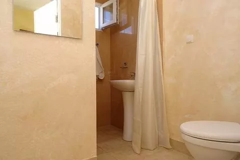 Номер 3-х местный «Люкс». База отдыха «Роза Пикуба». Алушта