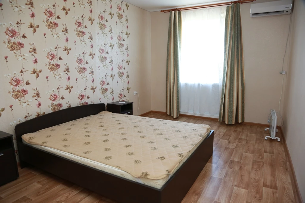 . Квартира в многоквартирном доме 2-комнатная Квартира. Сухум