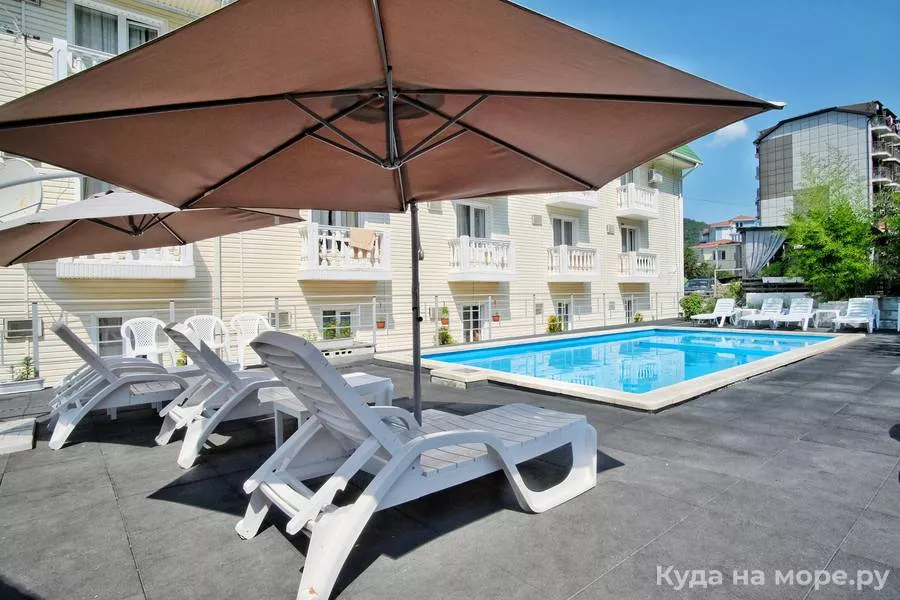 . Гостевой дом «Век», «Атланта». Ольгинка