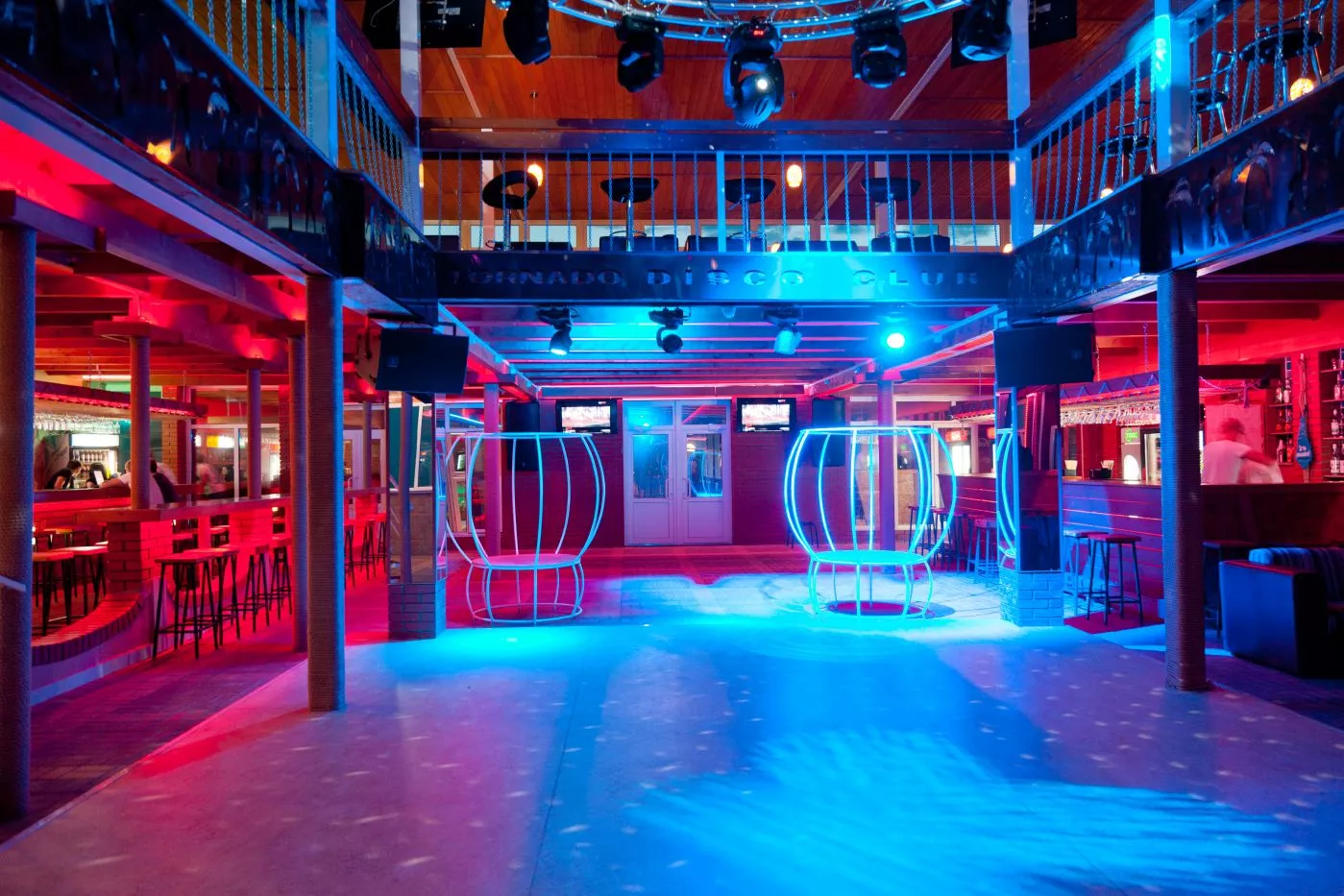 . Отель Водноспортивный клуб-отель "Торнадо". Ейск