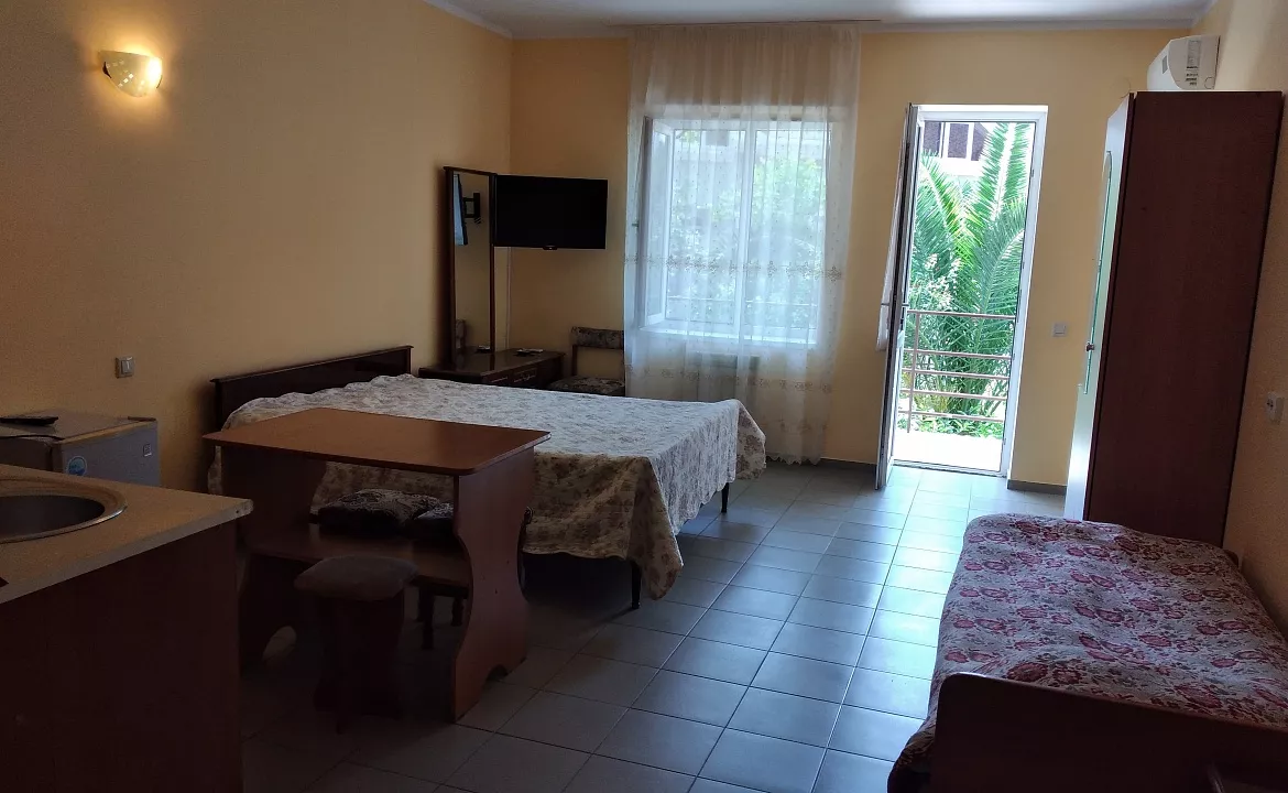 4 МЕСТНЫЙ 1 КОМНАТНЫЙ С КУХНЕЙ. Частный сектор Отдых у Ильича.. Лоо