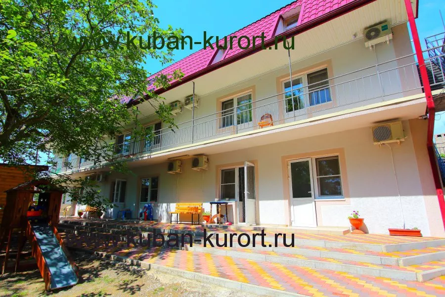 . Гостевой дом "Зеленый дворик" - Криница. Криница