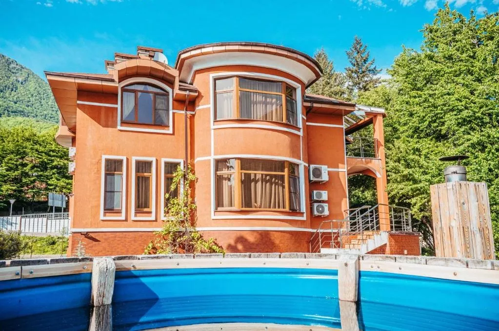 . Отель Alm Hotel. Красная Поляна