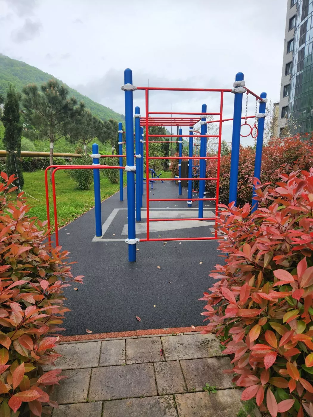 . Квартира в многоквартирном доме Сан Хилс. Небуг