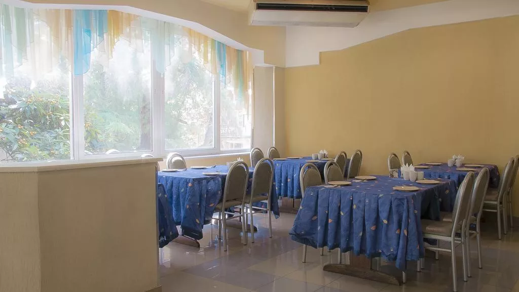 . Отель Профспотр . Адлер