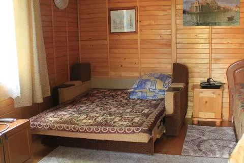 Деревянный коттедж на первом этаже № 3. Гостевой дом Гостевой дом «Ольга». Алушта