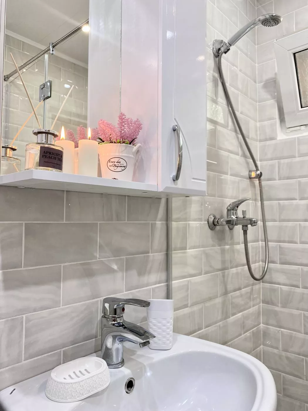 . Квартира в многоквартирном доме C видом на Горы и Море на Дмитриевой 56. Сочи