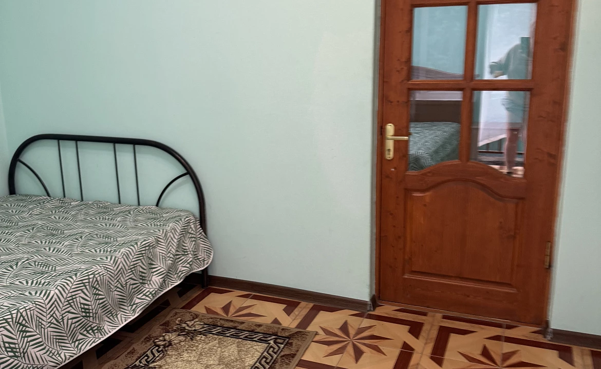 Семейный 2-х комнатный 2-ой этаж. Гостевой дом "Пантера". Гагра