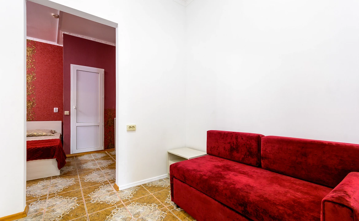 Семейный трёхместный комфорт. Гостевой дом УЮТ на ул. Новороссийское шоссе 1/7. Джубга