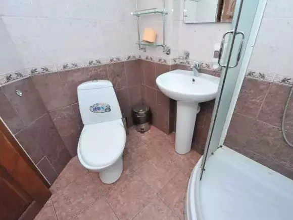 Полулюкс улучшенный в 2-х уровнях. Гостиница «Арючат». Домбай-гостиницы