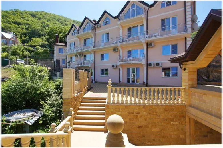 . Гостевой дом "Оксана" в Небуге. Небуг