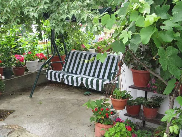 . Частный сектор «София». Вардане