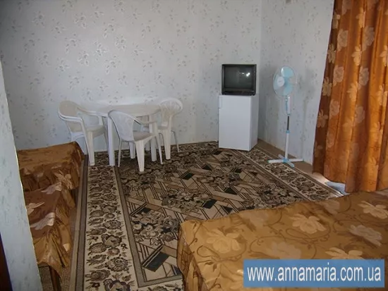 номер семейный полулюкс улучшенный. Гостевой дом «Анна-Мария». Малореченское