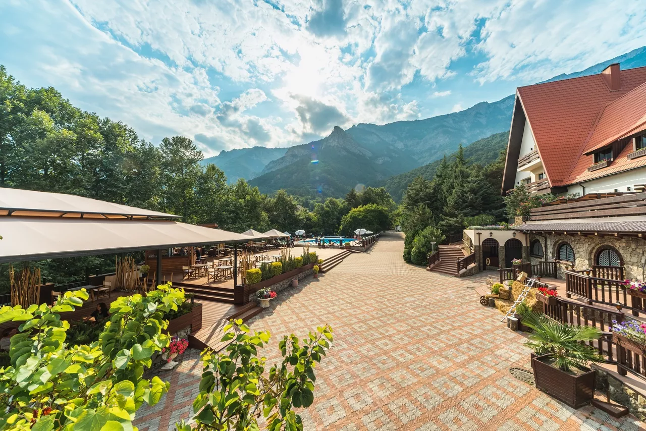 . Отель «Поляна Сказок». Ялта