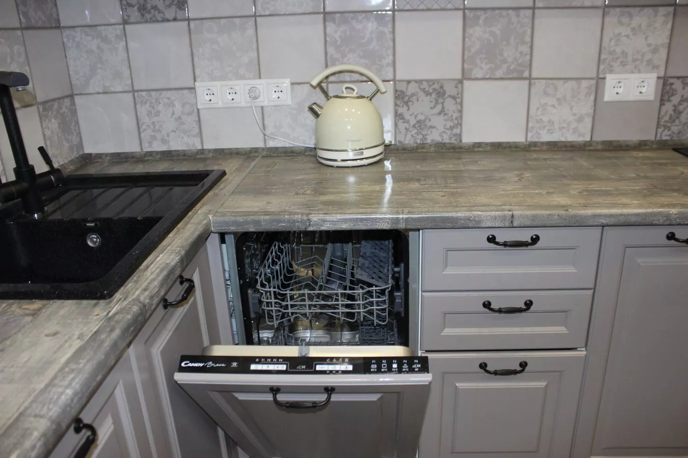 . Квартира в многоквартирном доме Для королей. Адлер