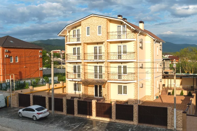 . Гостиница "Flores". Кабардинка