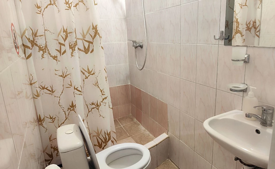 2-х местный номер Стандарт + доп.место с балконом. Гостевой дом "Регион 86" . Адлер