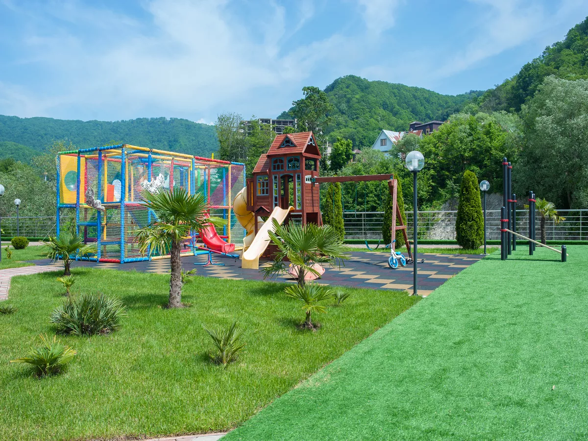 . Отель "РЕВЮ". Агой