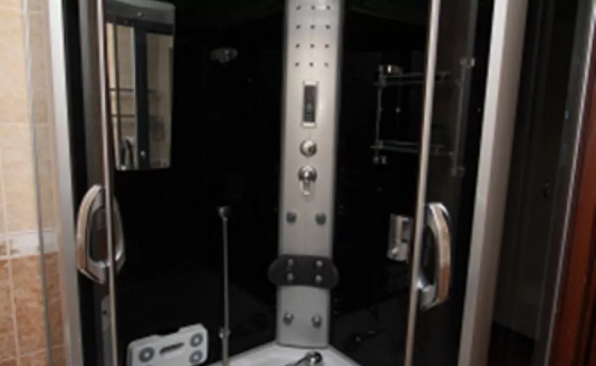 Полулюкс. Гостиница "На Эскадронной". Евпатория Полулюкс. Гостиница "На Эскадронной". Евпатория