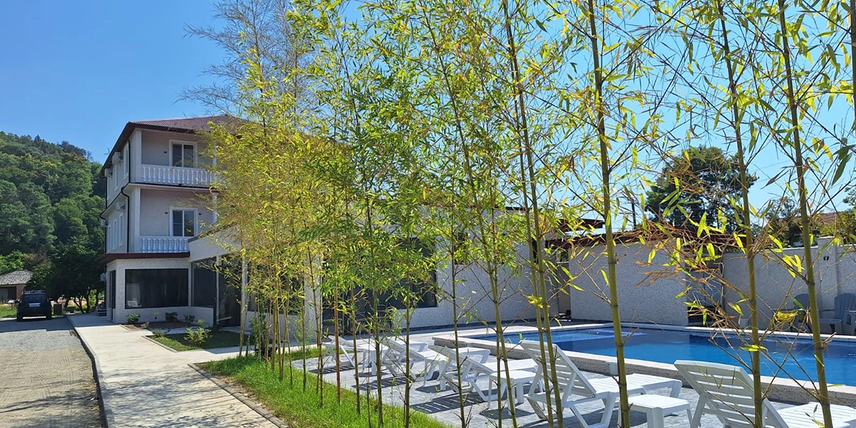 . Гостиница Аква Вилла Багмаран . Сухум