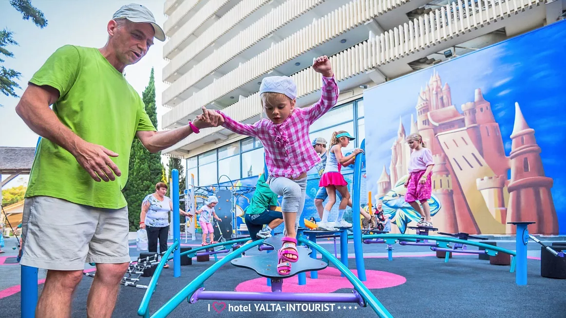 . Гостиница Yalta Intourist. Ялта