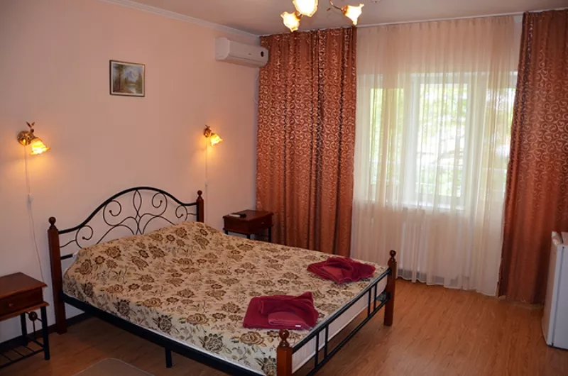 Стандарт 2-х местный. Гостиница "На Эскадронной". Евпатория Стандарт 2-х местный. Гостиница "На Эскадронной". Евпатория