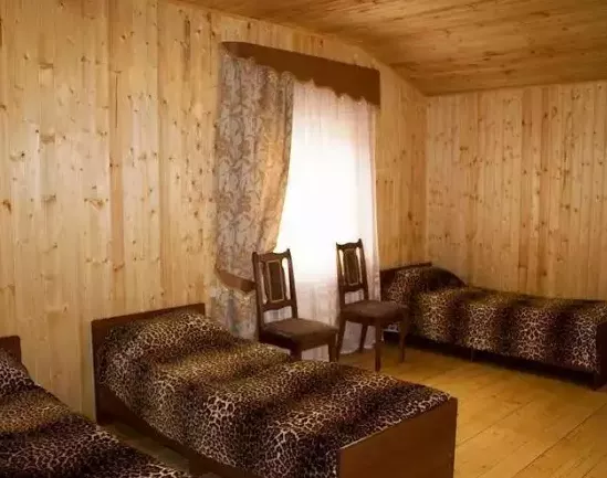 Стандарт 3-местный (Коттедж). Отель «Меридиан». Домбай-гостиницы