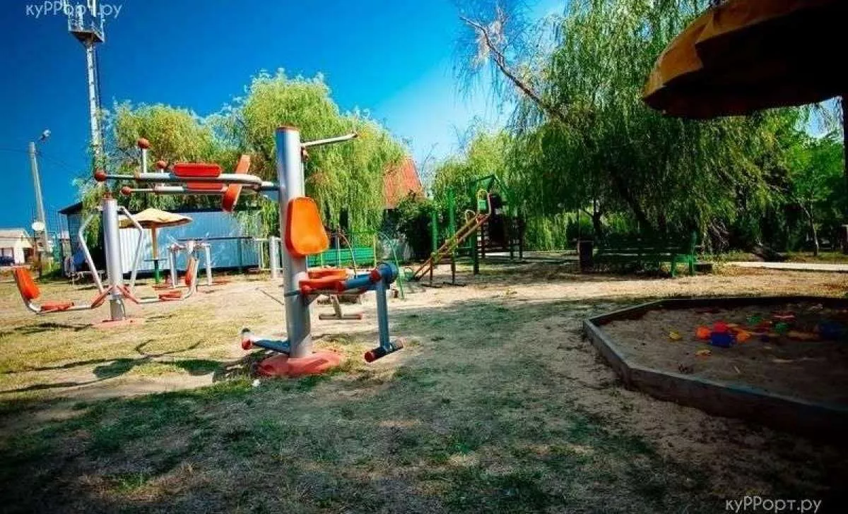 . База отдыха "ЭКОПАРК отель SUNRISE". Благовещенская