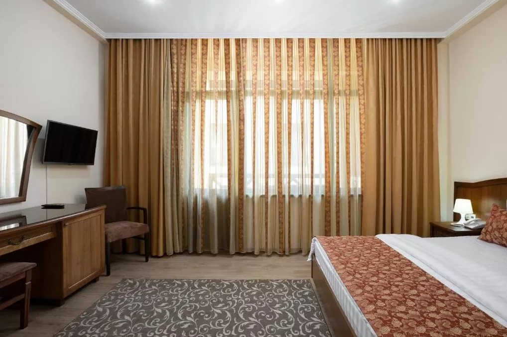 . Отель Тройка. Красная Поляна