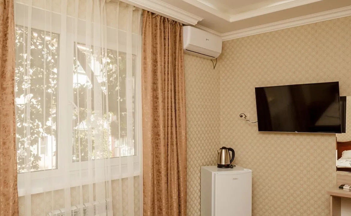 Полулюкс с балконом. Гостевой дом Ника Премиум. Геленджик