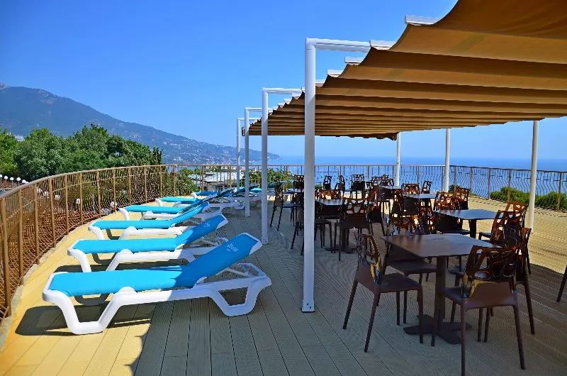 . Отель Семейный отель Атлантида. Ялта