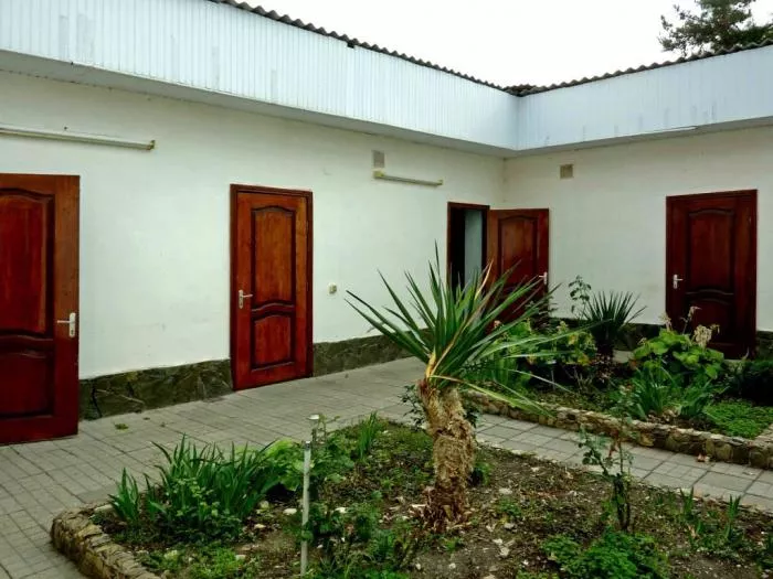 . Частный сектор "У Ивана" . Дивноморское