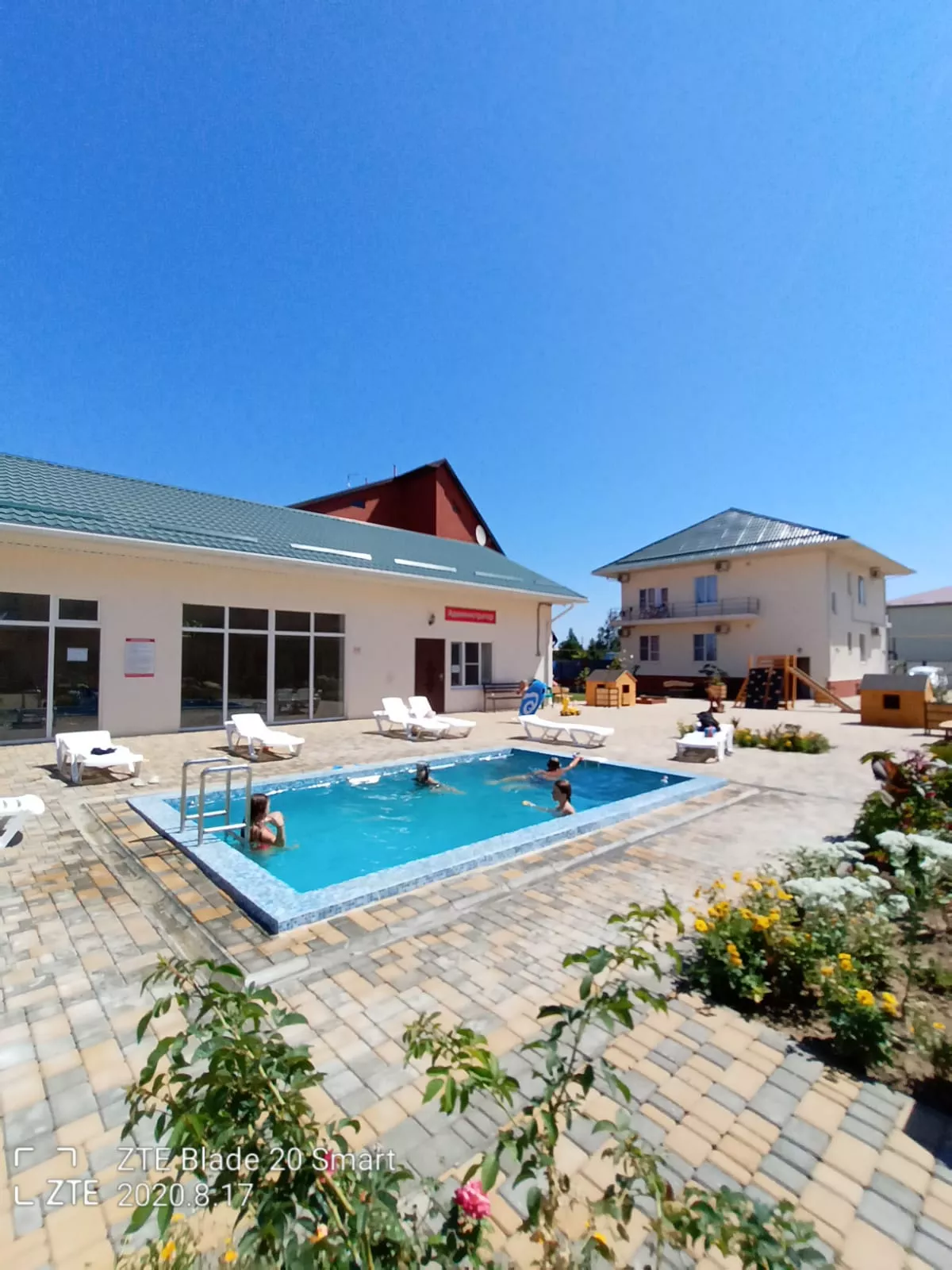 . Гостевой дом Султан. Кучугуры