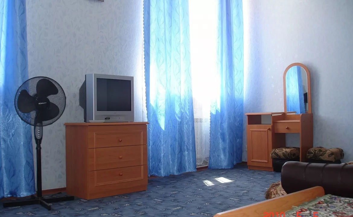 Полулюкс. Гостевой дом "Мегаполис". Евпатория