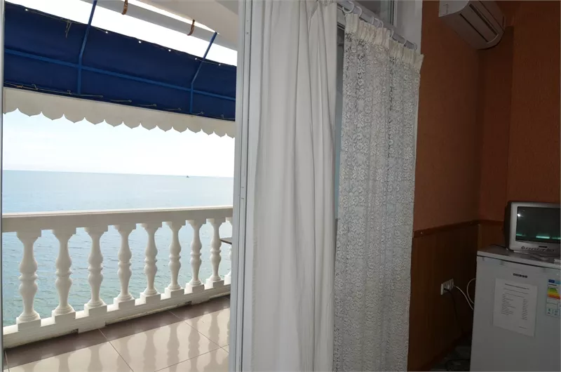 2-комнатный с видом на море. Мини-отель "Домик со слоном". Рыбачье 2-комнатный с видом на море. Мини-отель "Домик со слоном". Рыбачье