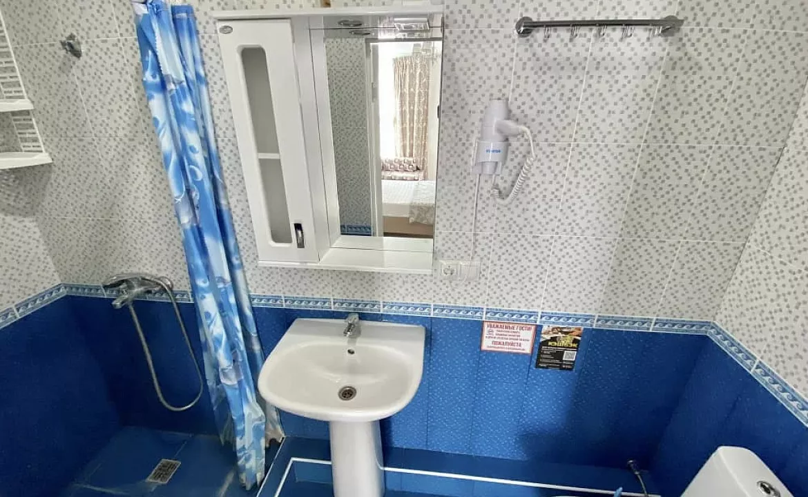 Четырёхместные номера комфорт. "Брио" частный сектор. Геленджик Четырёхместные номера комфорт. "Брио" частный сектор. Геленджик